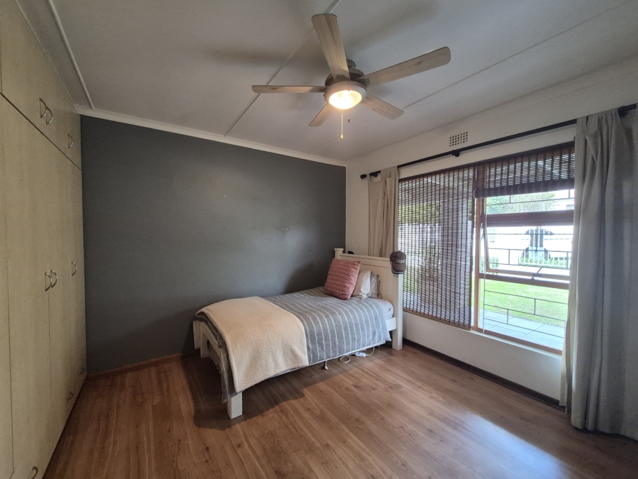 4 Bedroom Property for Sale in Panorama Western Cape